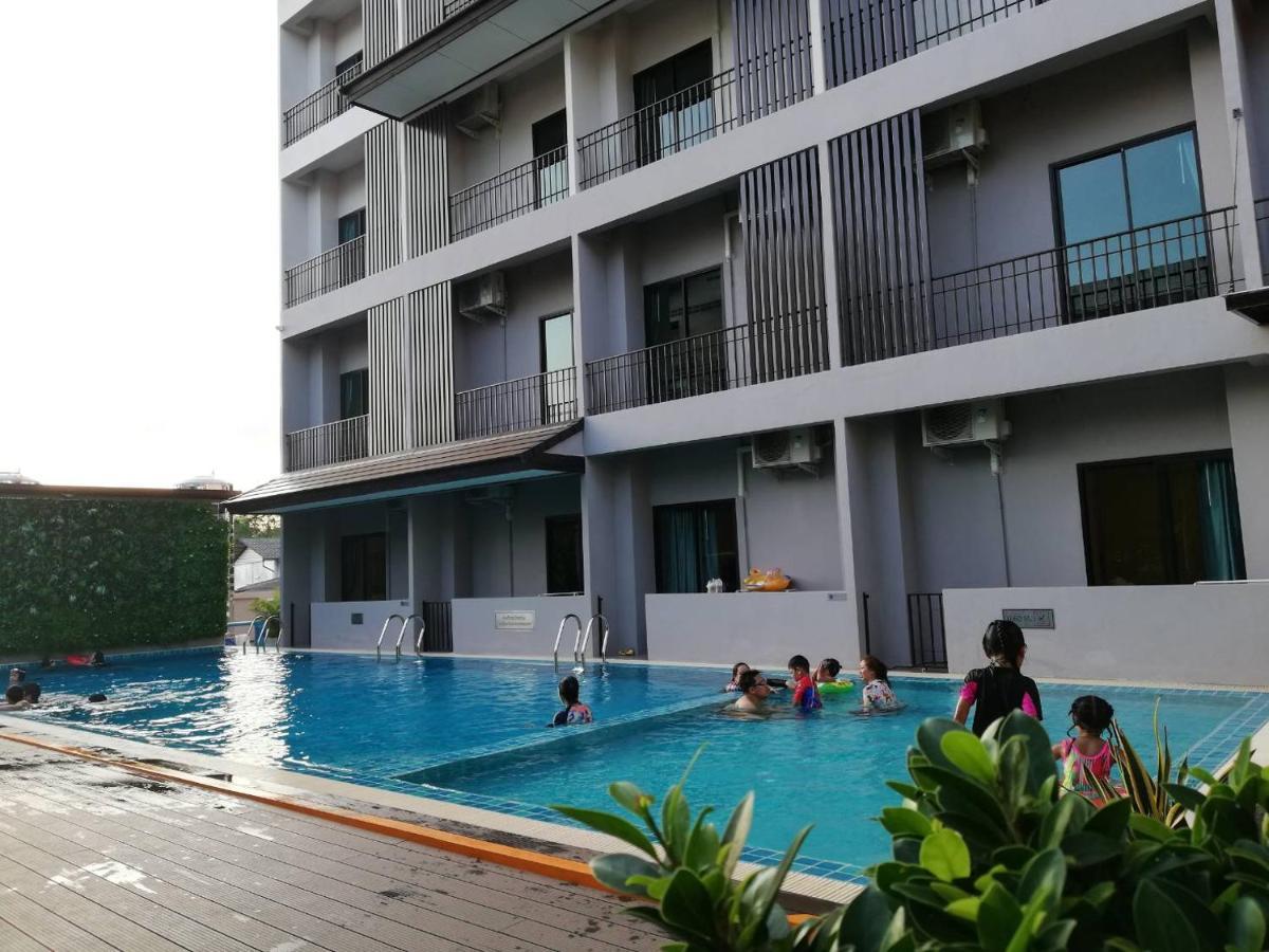 J.P.Grand Hotel Trat Exterior photo