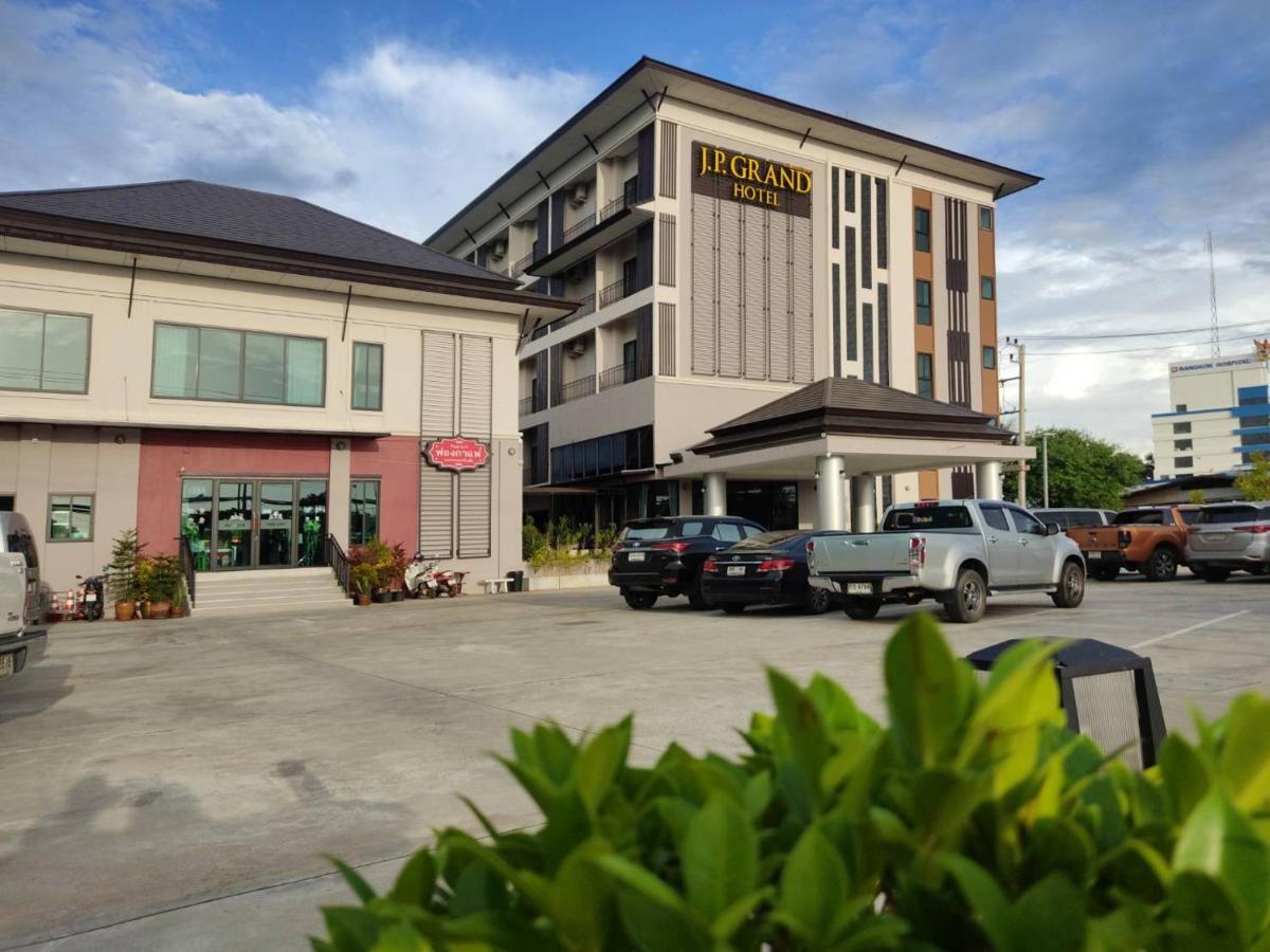 J.P.Grand Hotel Trat Exterior photo