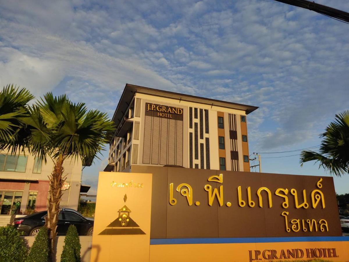 J.P.Grand Hotel Trat Exterior photo
