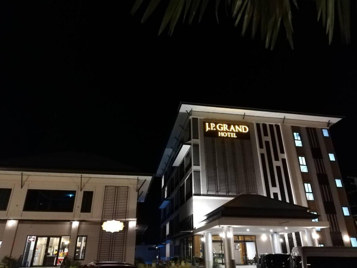 J.P.Grand Hotel Trat Exterior photo