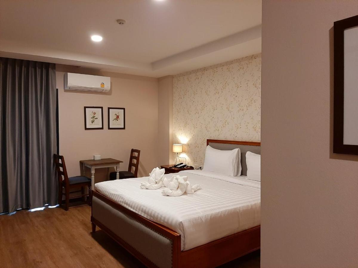 J.P.Grand Hotel Trat Exterior photo