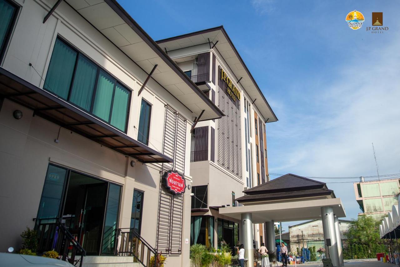J.P.Grand Hotel Trat Exterior photo