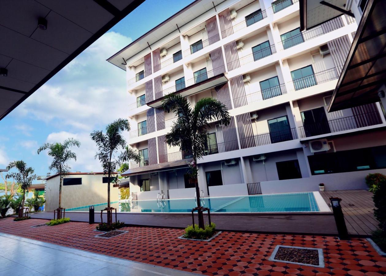 J.P.Grand Hotel Trat Exterior photo