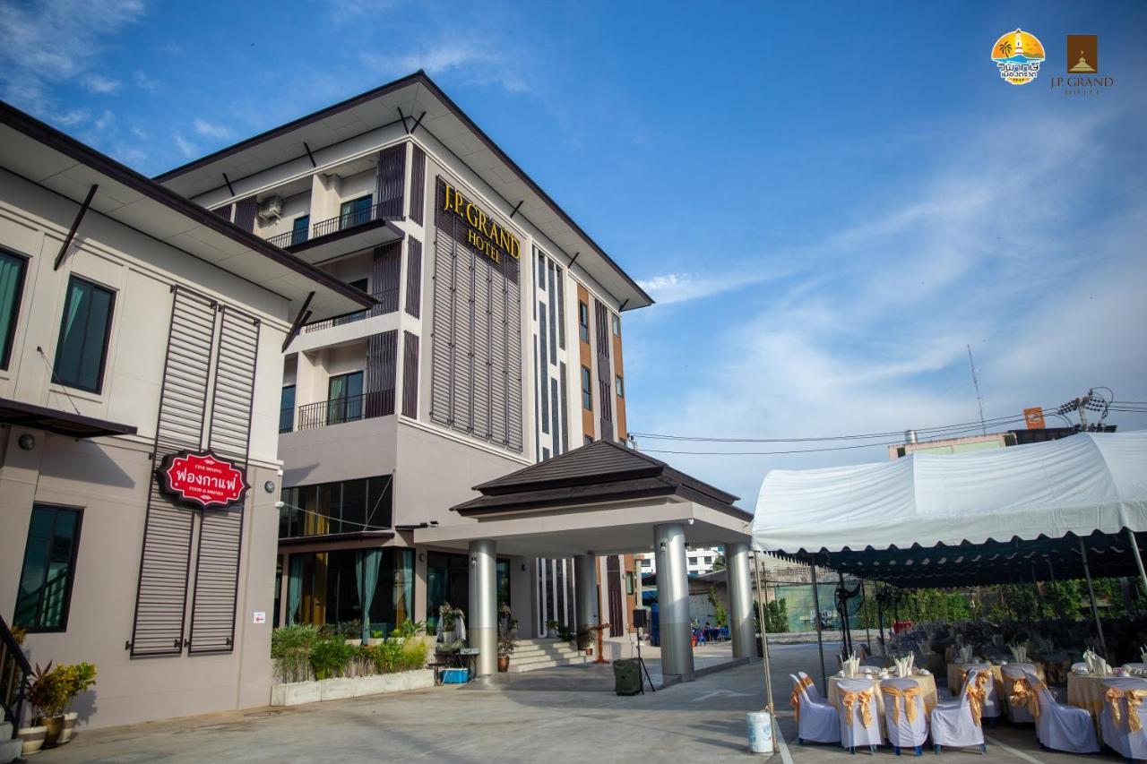 J.P.Grand Hotel Trat Exterior photo