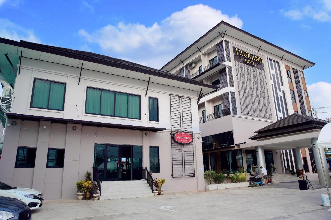 J.P.Grand Hotel Trat Exterior photo